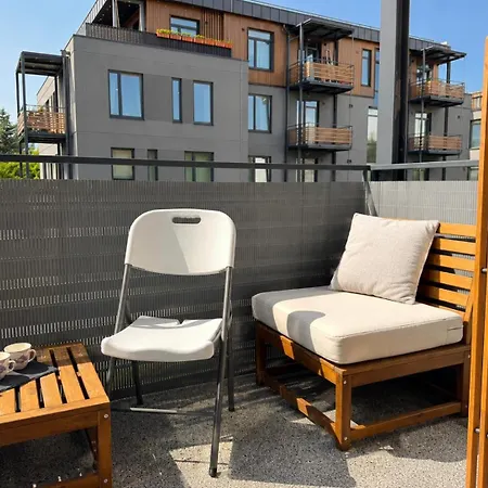 Peaceful 2Br Mezaparks Stay With Free Parking Appartement